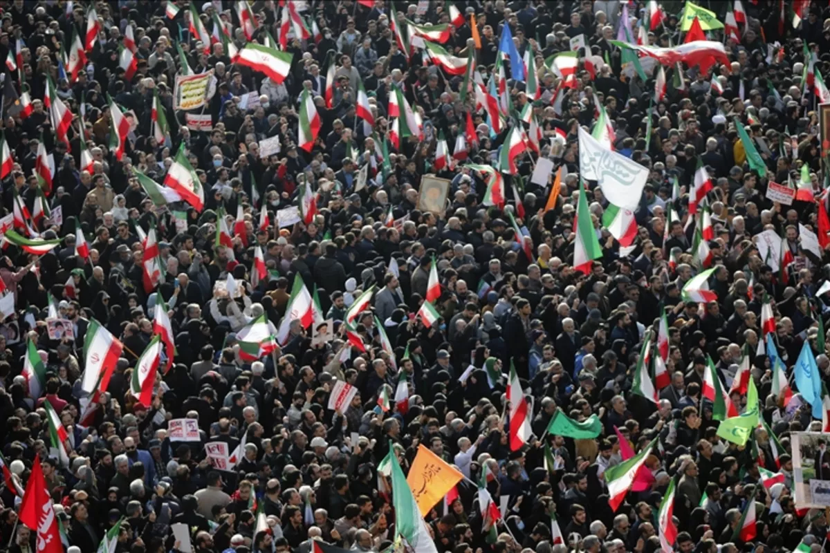 Germany Advises Citizens to Exit Iran Amid Ongoing Protests