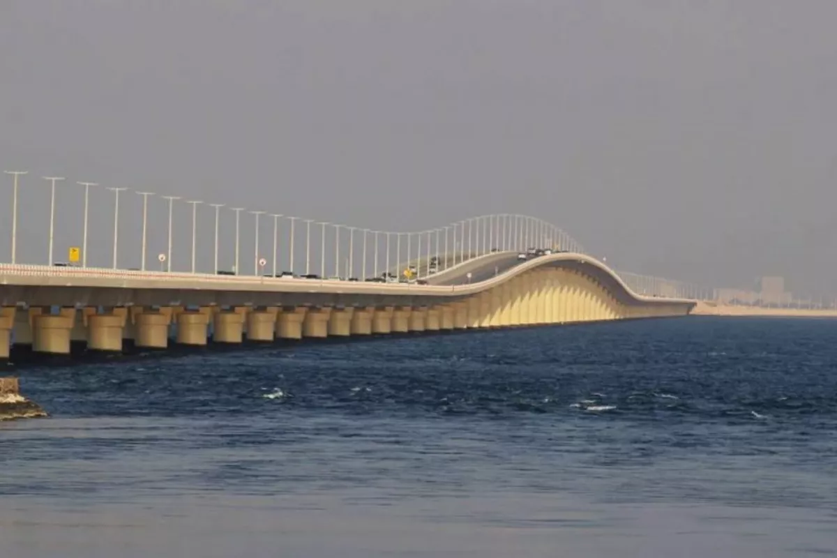 Iran Threatens Strikes on Bridges in Gulf Countries