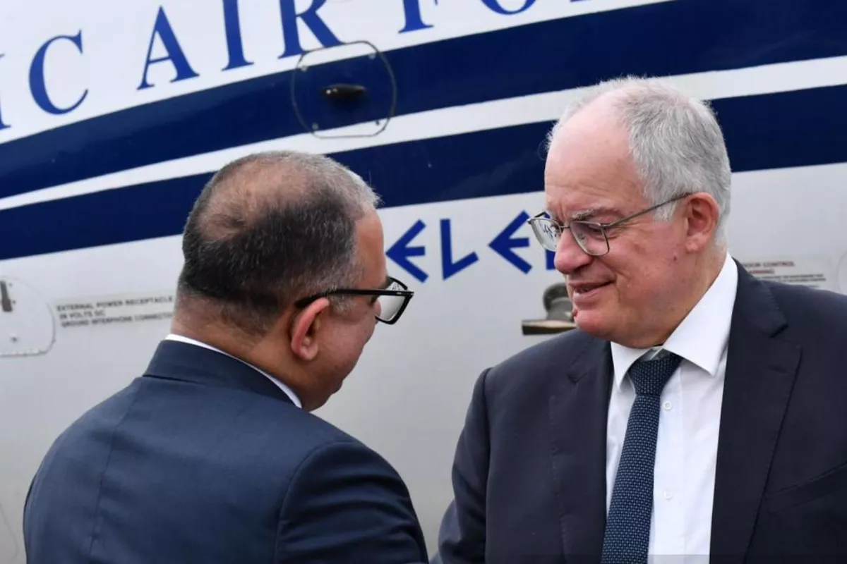 Greek President Lands in Armenia for Key European Summit