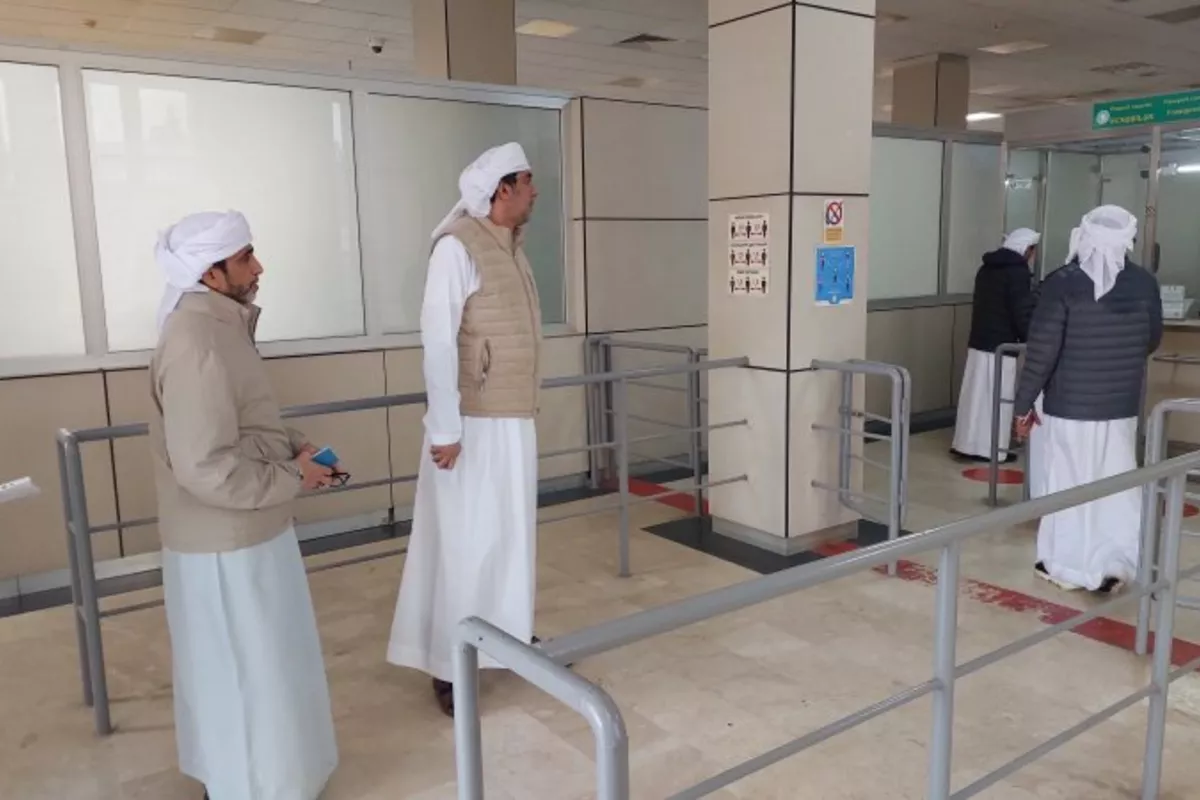 Azerbaijan Evacuates Nationals and Foreigners from Iran