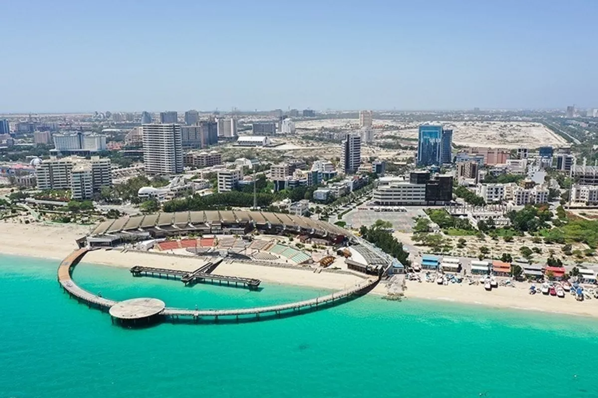 Kish Island Remains Favorite Destination for Tajiks