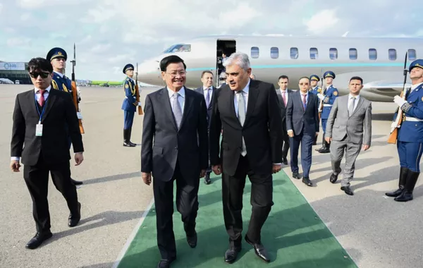 Laos President Arrives in Azerbaijan for Official Visit