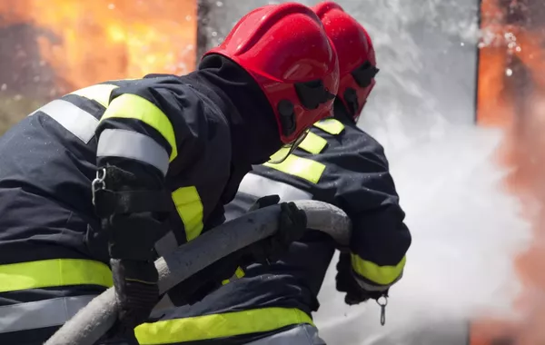 Fire Erupts at Liberty Bank in Georgia – VIDEO