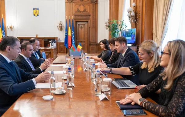 Azerbaijan Promotes 'ASAN Service' Model in Romania