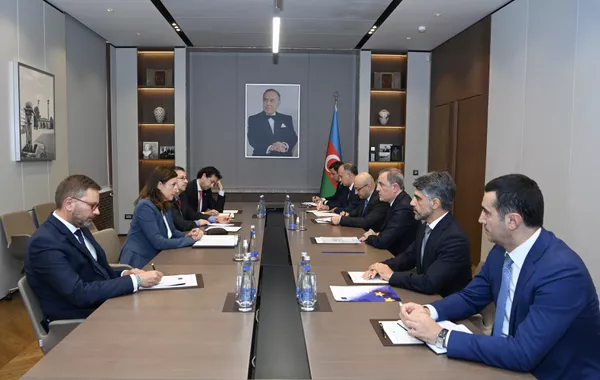 Azerbaijan, EU Highlight Importance of Joint Energy Projects