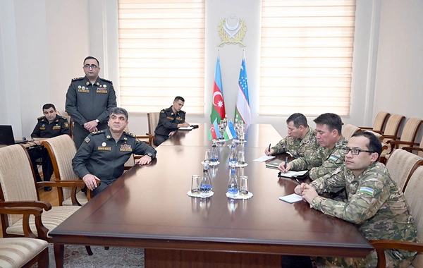 Azerbaijani, Uzbek Military Specialists Hold Talks in Baku