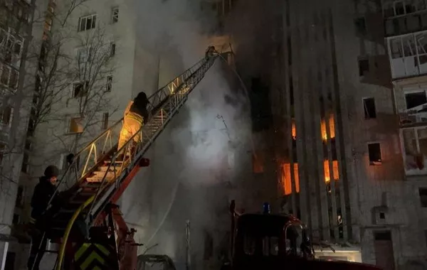 Drone Strike Hits Residential Building in Ukraine's Okhtyrka