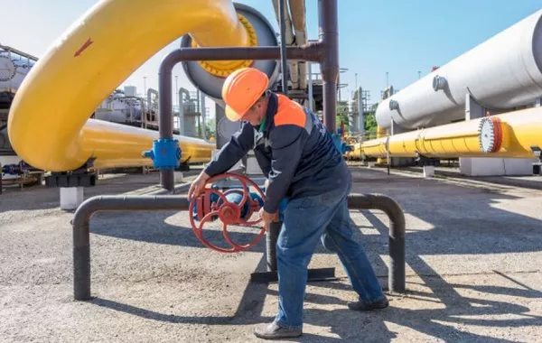 Ukraine’s Energy Future Brightens with First Azerbaijani Gas Shipment