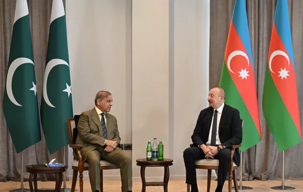 Azerbaijani President, Pakistani PM Hold Limited Format Meeting in Lachin