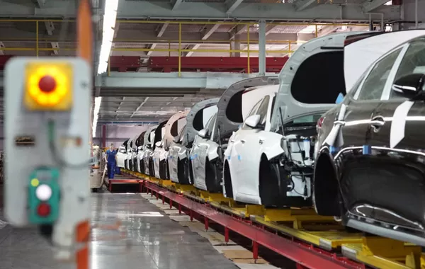 Russia Signals Readiness to Localize Car Manufacturing in Kyrgyzstan