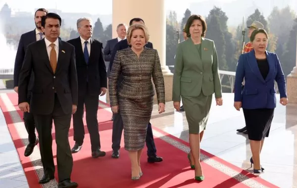 Tajik President Meets with CIS Delegations in Dushanbe, Highlights Unity and Regional Challenges