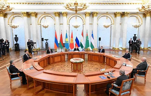 Uzbek President Takes Part in CIS Leaders’ Informal Summit