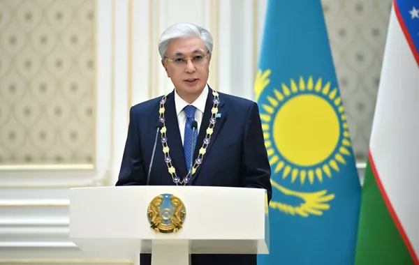 Kazakh Leader Receives Uzbekistan’s Highest Friendship Order from President Mirziyoyev