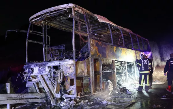 Bus Bursts Into Flames After Crash in Türkiye, Killing Eight