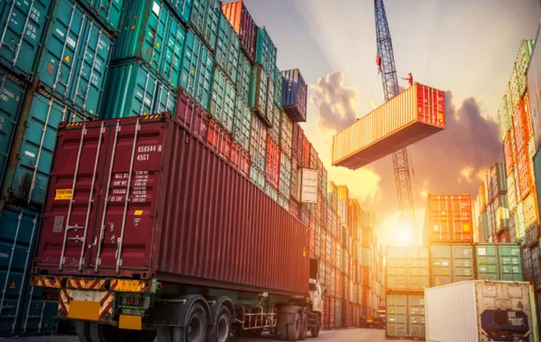 Azerbaijan's Foreign Trade Surplus Drops by Over 5%