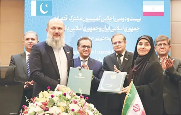 Islamabad and Tehran Sign Protocols, Target $10B Trade Boost