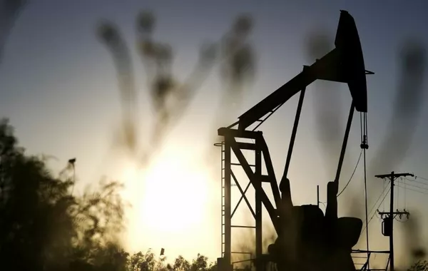 Azerbaijani Oil Price Surpasses $62 Again