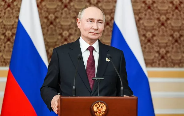Putin Says He Intends to Attend APEC Summit in China