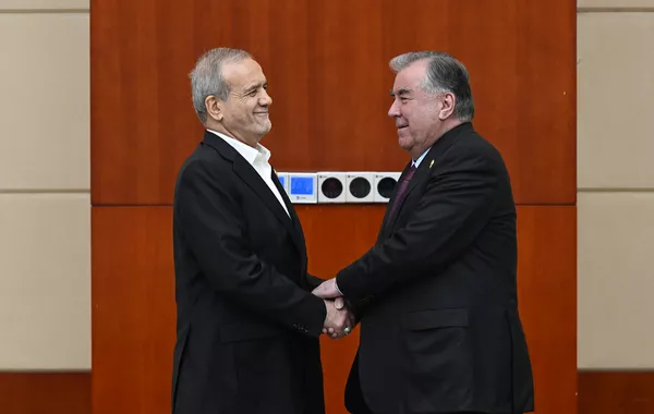 Tajik, Iranian Leaders Hold Talks on Expanding Bilateral Trade and Investment