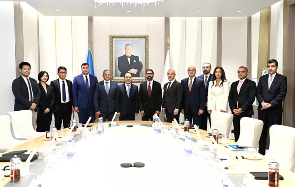 Azerbaijan, China Eye Joint Opportunities in Oil and Petrochemical Industries