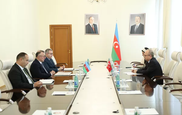 Azerbaijan, Türkiye Explore Strengthening Healthcare Cooperation