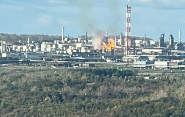 Ukrainian Drones Strike Oil Refinery in Russia’s Ufa, Sparking Fire - VIDEO