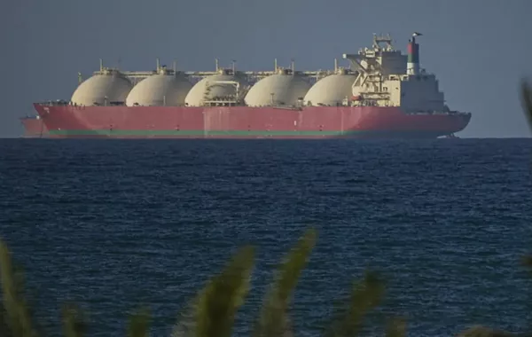 Iran Reopens Strait of Hormuz to Commercial Shipping - VIDEO