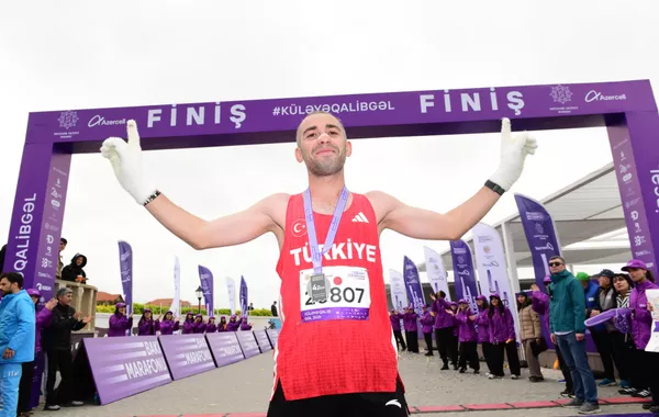 Turkish Runner Wins Baku Marathon 2026 in Record Turnout