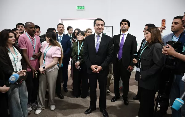 Azerbaijani Presidential Aide Thanks Media Representatives Covering WUF13