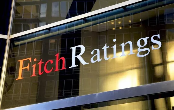 Fitch Projects Durable Deal on Strait of Hormuz in Early 2027