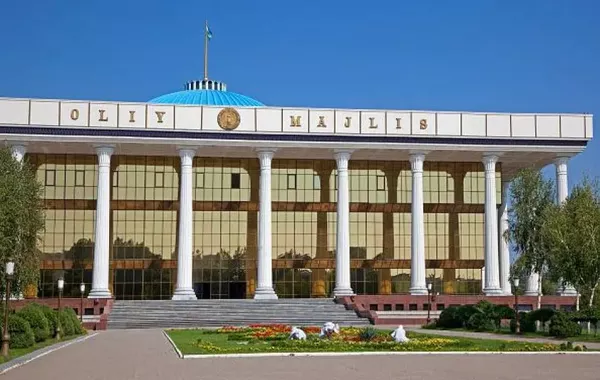 Uzbek Parliament Moves Forward with Islamic Banking Bill