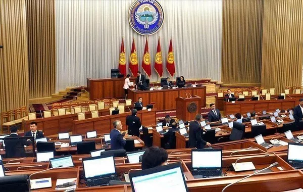 Kyrgyz Parliament Reviews Cooperation with Azerbaijan, Georgia