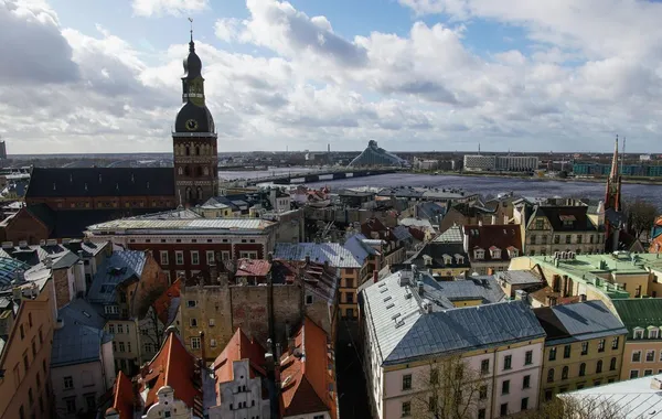 Russian Official Accuses Baltic States of Deporting Russian-Speaking Residents at Night