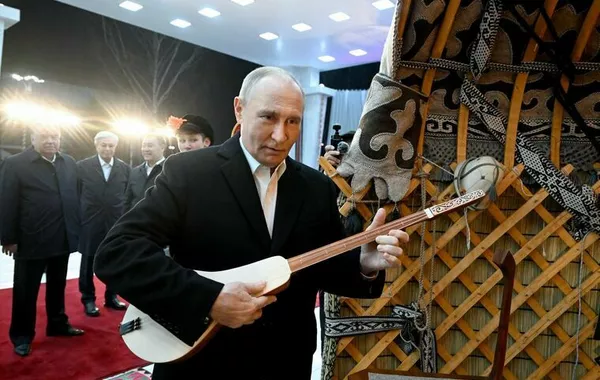 Putin Gets Music Master Class at CSTO Cultural Showcase