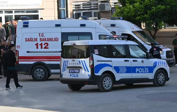Attack Leaves 11 Students Injured, Seven Arrested in Türkiye’s Manisa
