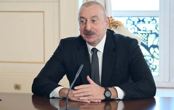 President Ilham Aliyev Discusses Armenia-Azerbaijan Peace Process in Budapest