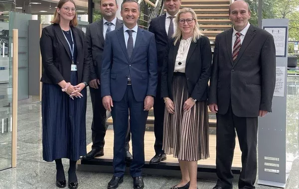 Tajikistan, Germany Exchange Expertise to Combat Counterfeit Money