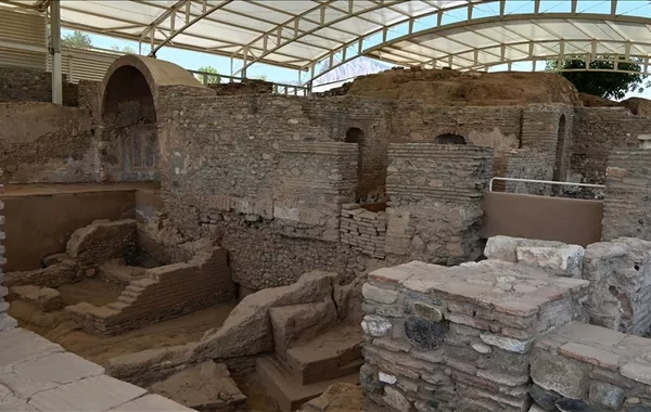 Remains of Ancient Lydian Palace Unearthed in Western Türkiye