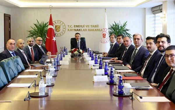 Türkiye and UAE Close to Finalizing $1B Solar Power Investment Deal
