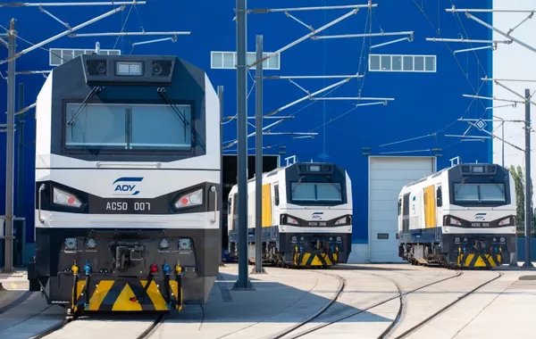 Azerbaijan’s New Locomotives to Carry Cargo Along TRIPP Route to Armenia