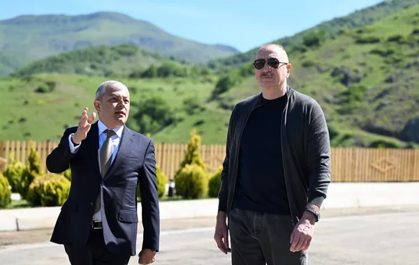 Azerbaijani Leader Inspects Reconstruction Progress in Shusha’s Boyuk Galaderesi