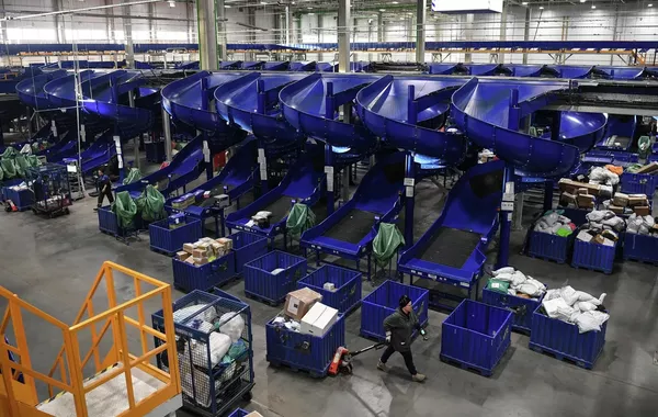 Kyrgyzstan to Build Trade, Logistics Hubs in Russia, Kazakhstan