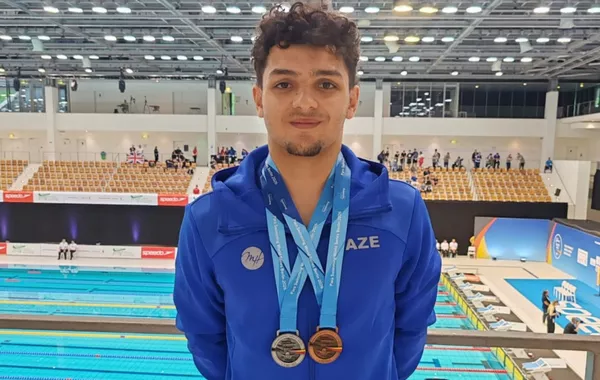 Azerbaijani Para-Swimmer Claims World Series Silver in Berlin
