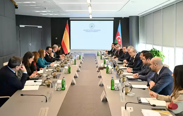 Azerbaijan, Spain Sign MoU on Strategic Economic Cooperation