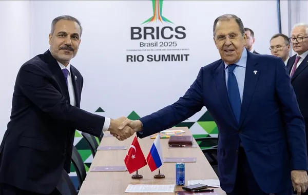 Top Turkish, Russian Diplomats Discuss Bilateral Ties, Economic Issues