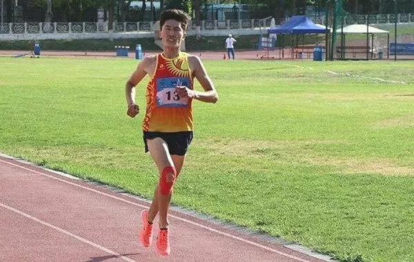 Kyrgyz Runner Raises Bar with Record-Breaking Half Marathon