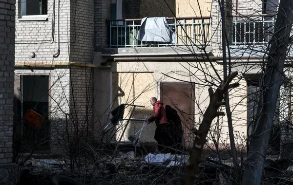 Russian Strikes Across Ukraine Kill 3, Injure 27 Amid Drone Assaults