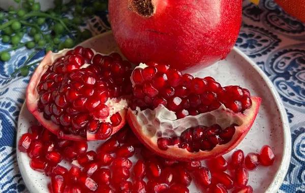 This Popular Fruit May Help Keep Your Brain Sharp as You Age, Study Suggests