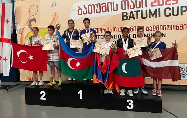 Young Azerbaijani Badminton Players Shine at Batumi Cup with 11 Medals