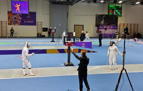 Azerbaijani Athlete Claims Epee Fencing Bronze at CIS Games